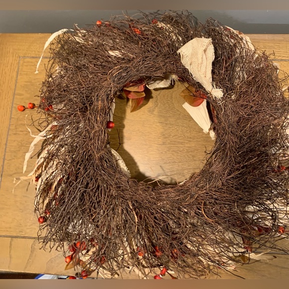 Fall Wreath, Great Condition, 22-23” Width, 8” Inside Diameter - Picture 16 of 16